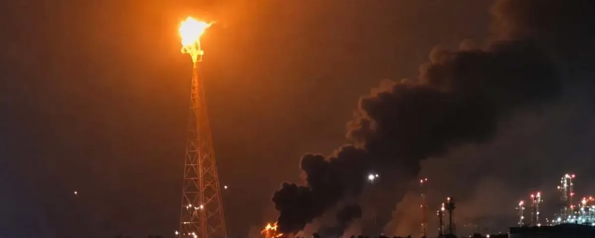  Dos Bocas registra OTRO INCENDIO y crecen dudas sobre seguridad en Pemex